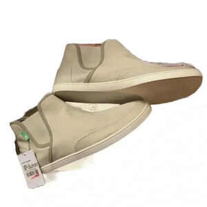 Sunuk  shoes nwt
Size: 10